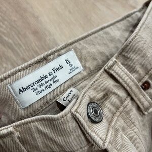 Abercrombie & Fitch Beige Ultra High Rise 90s Straight Jeans